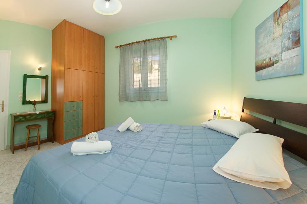 George Apartments Λουρδάτα Δωμάτιο φωτογραφία
