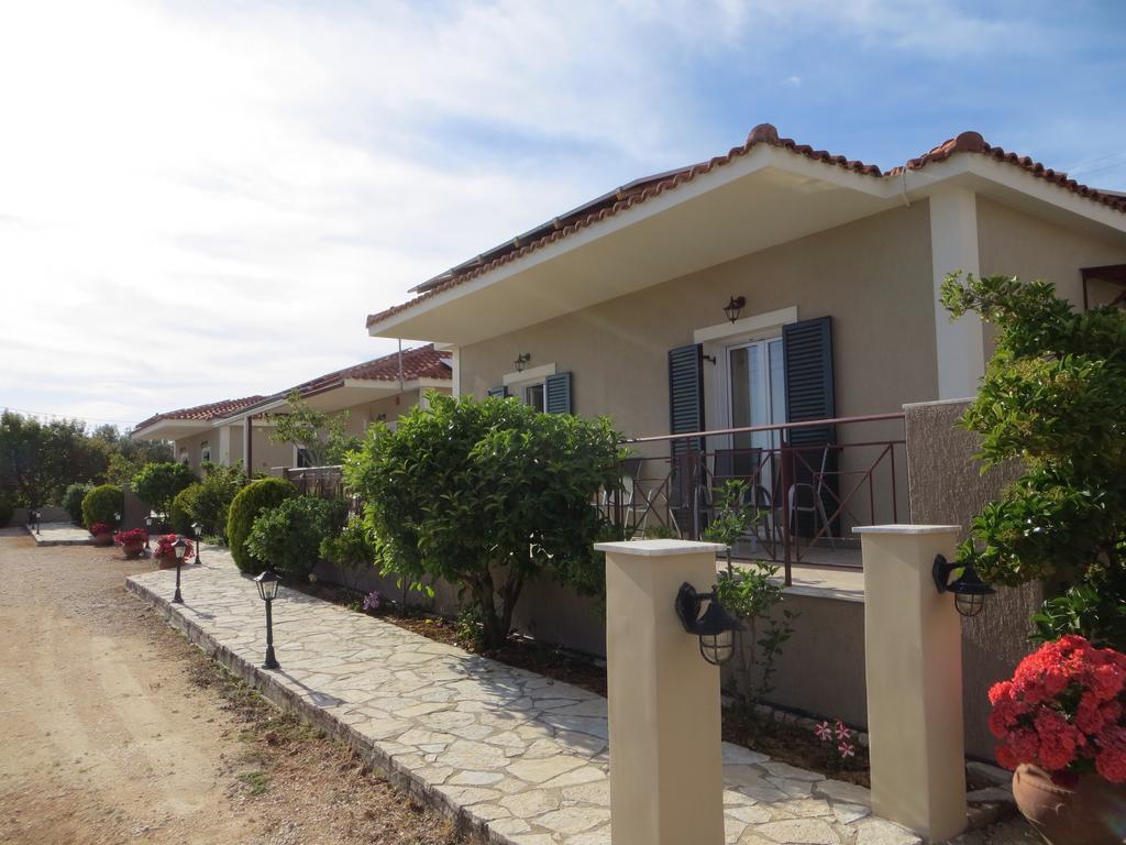 George Apartments Λουρδάτα Δωμάτιο φωτογραφία