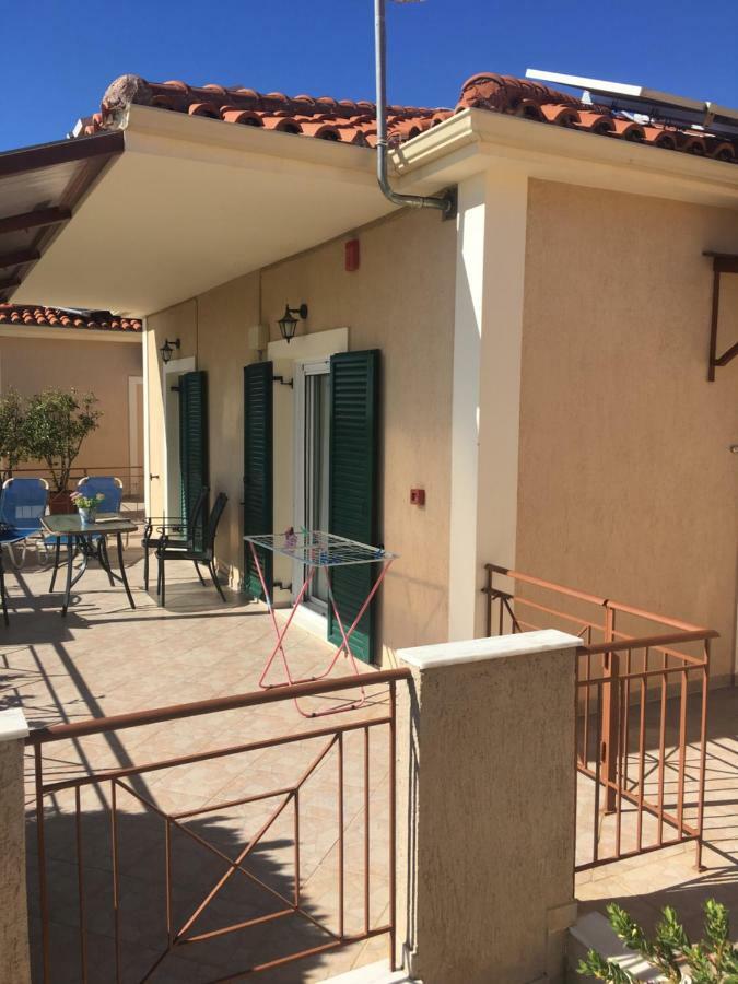 George Apartments Λουρδάτα Εξωτερικό φωτογραφία